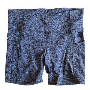 Athleta Ultimate Stash II Textured 7" Bike Shorts